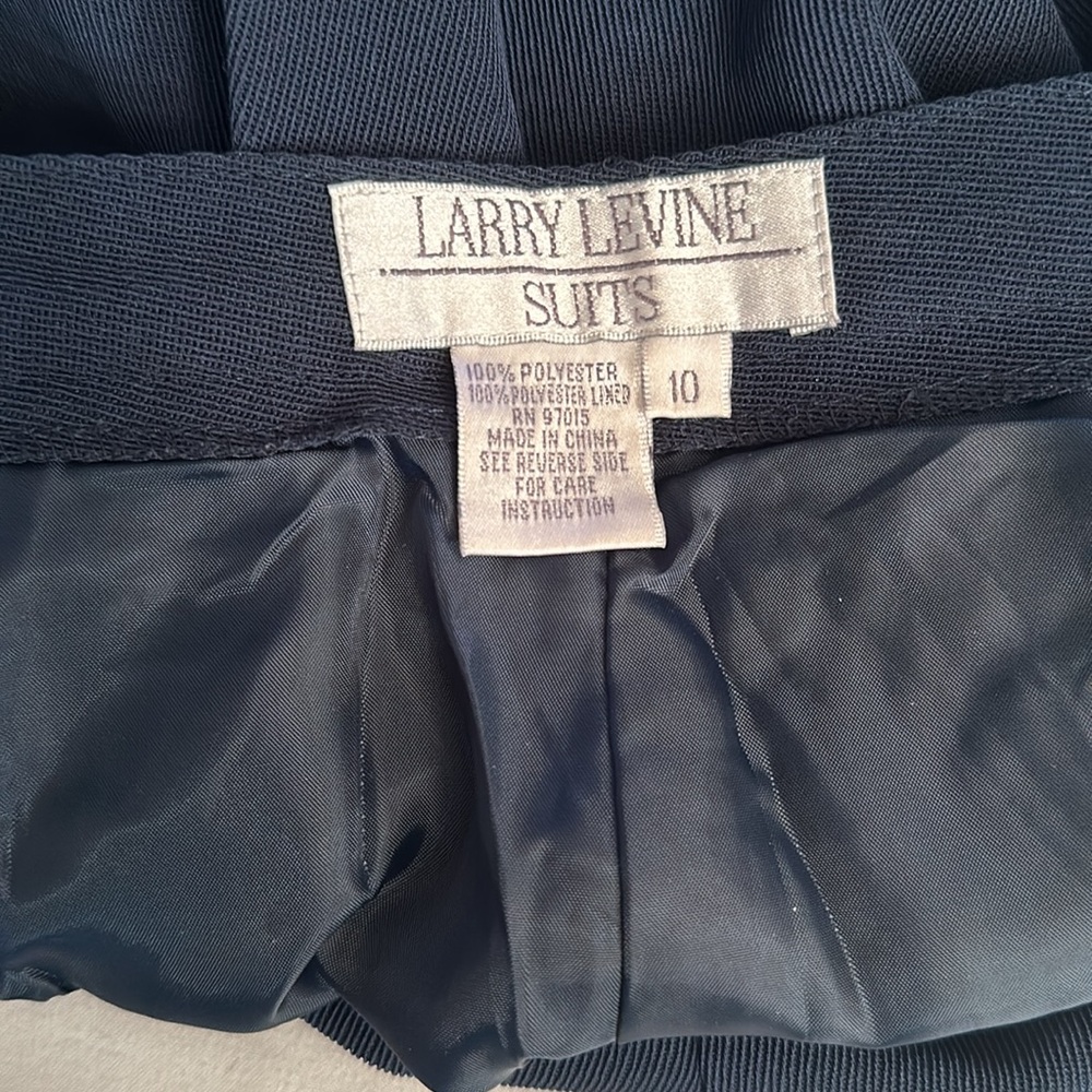Gorgeous 2-Piece Larry Levine Suits - Picture 4 of 7
